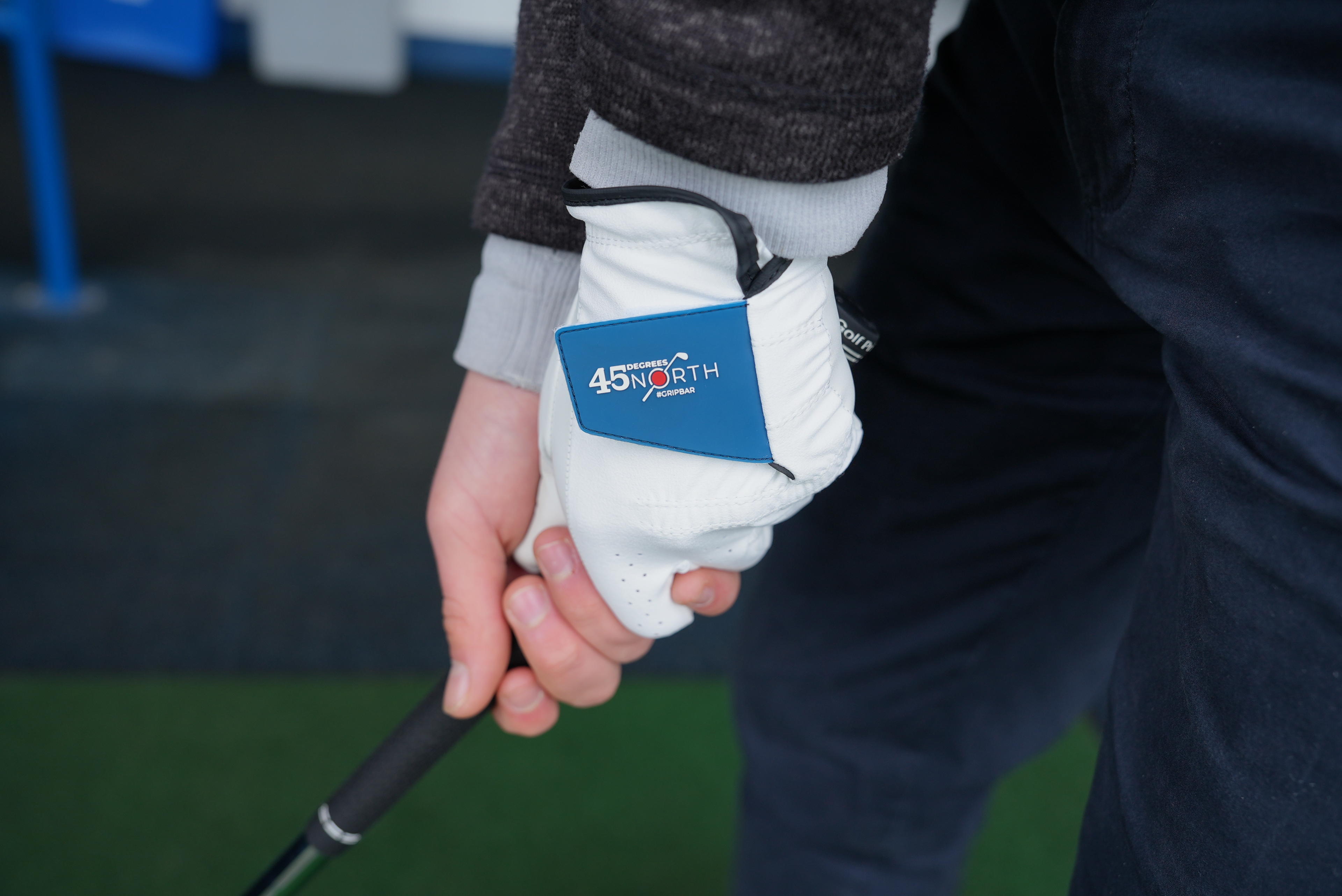 #GripBar - Player Golfing Glove